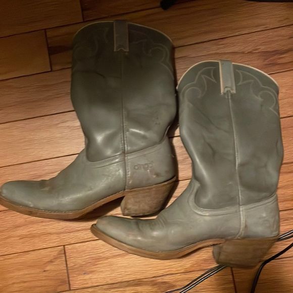 dingo Shoes - Vintage size 10 leather dingo cowboy boots